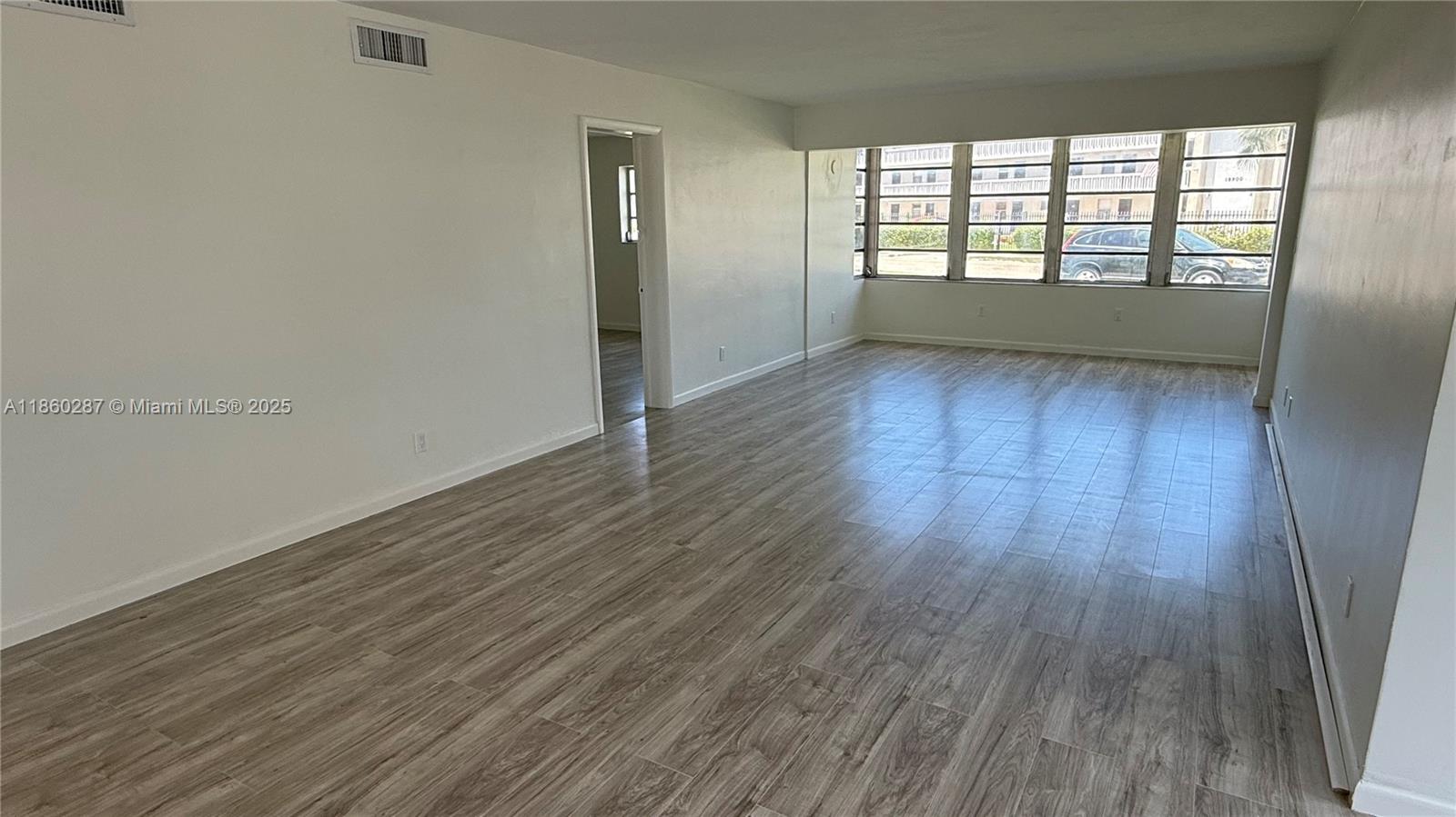 FIFTH HORIZONS CONDO - Residential