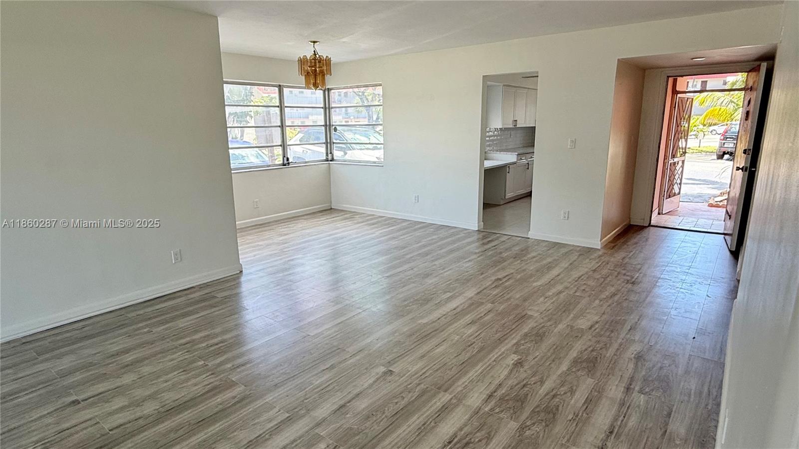 FIFTH HORIZONS CONDO - Residential