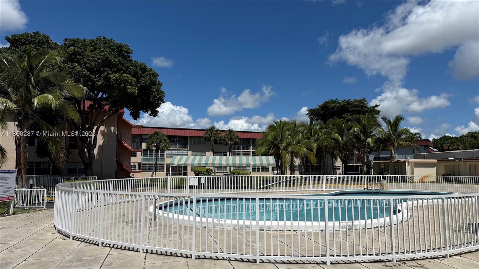 FIFTH HORIZONS CONDO - Residential