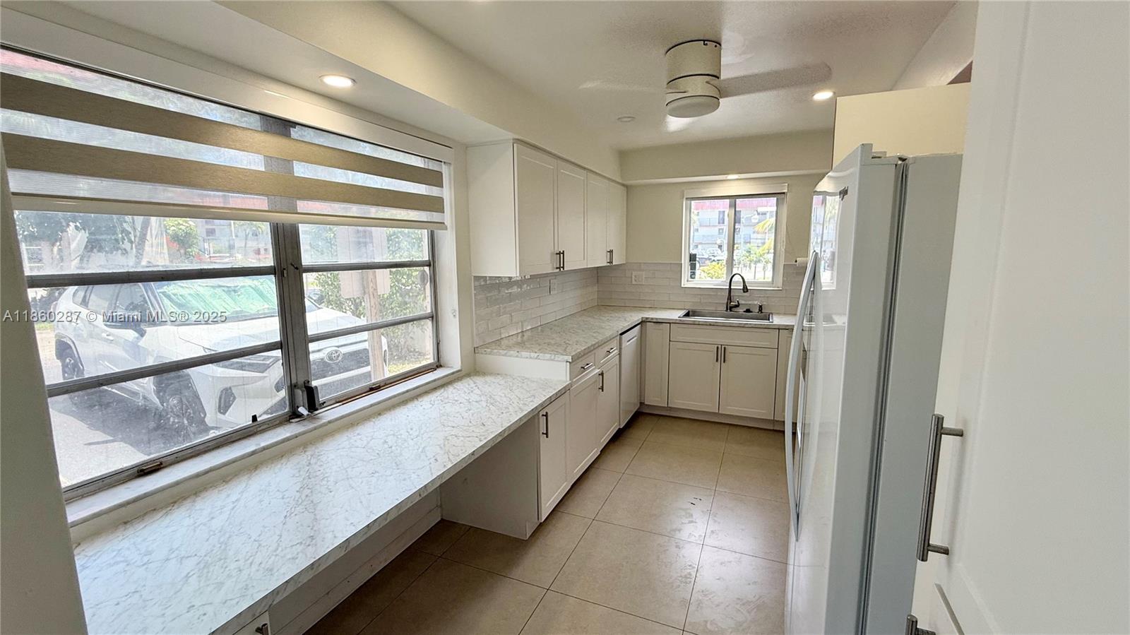 FIFTH HORIZONS CONDO - Residential