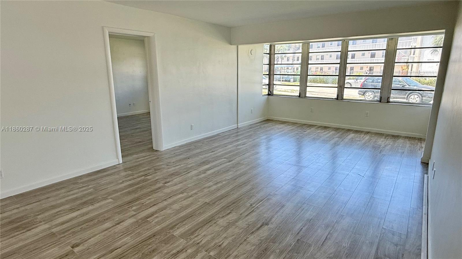 FIFTH HORIZONS CONDO - Residential