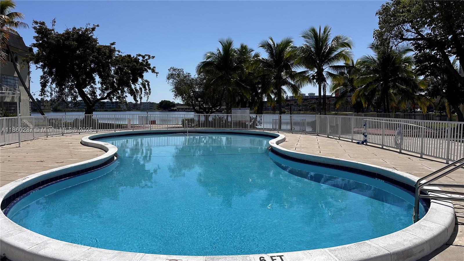 FIFTH HORIZONS CONDO - Residential