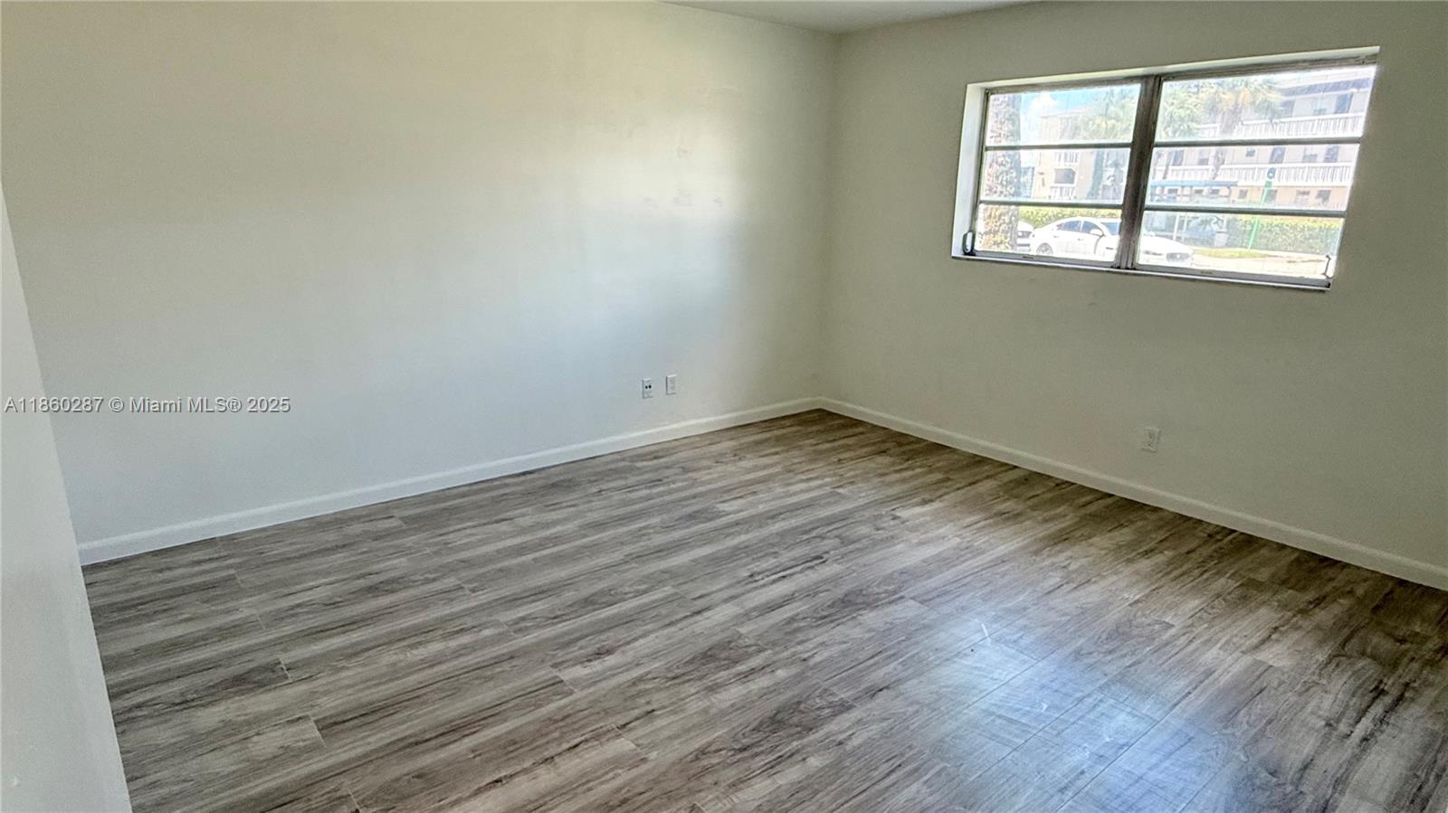 FIFTH HORIZONS CONDO - Residential