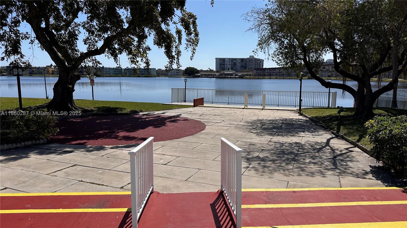 FIFTH HORIZONS CONDO - Residential