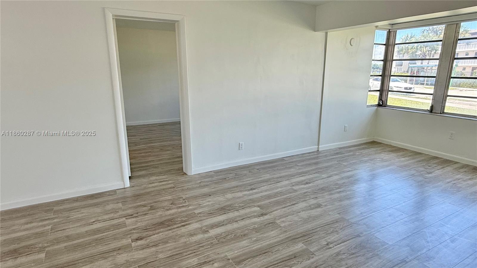 FIFTH HORIZONS CONDO - Residential