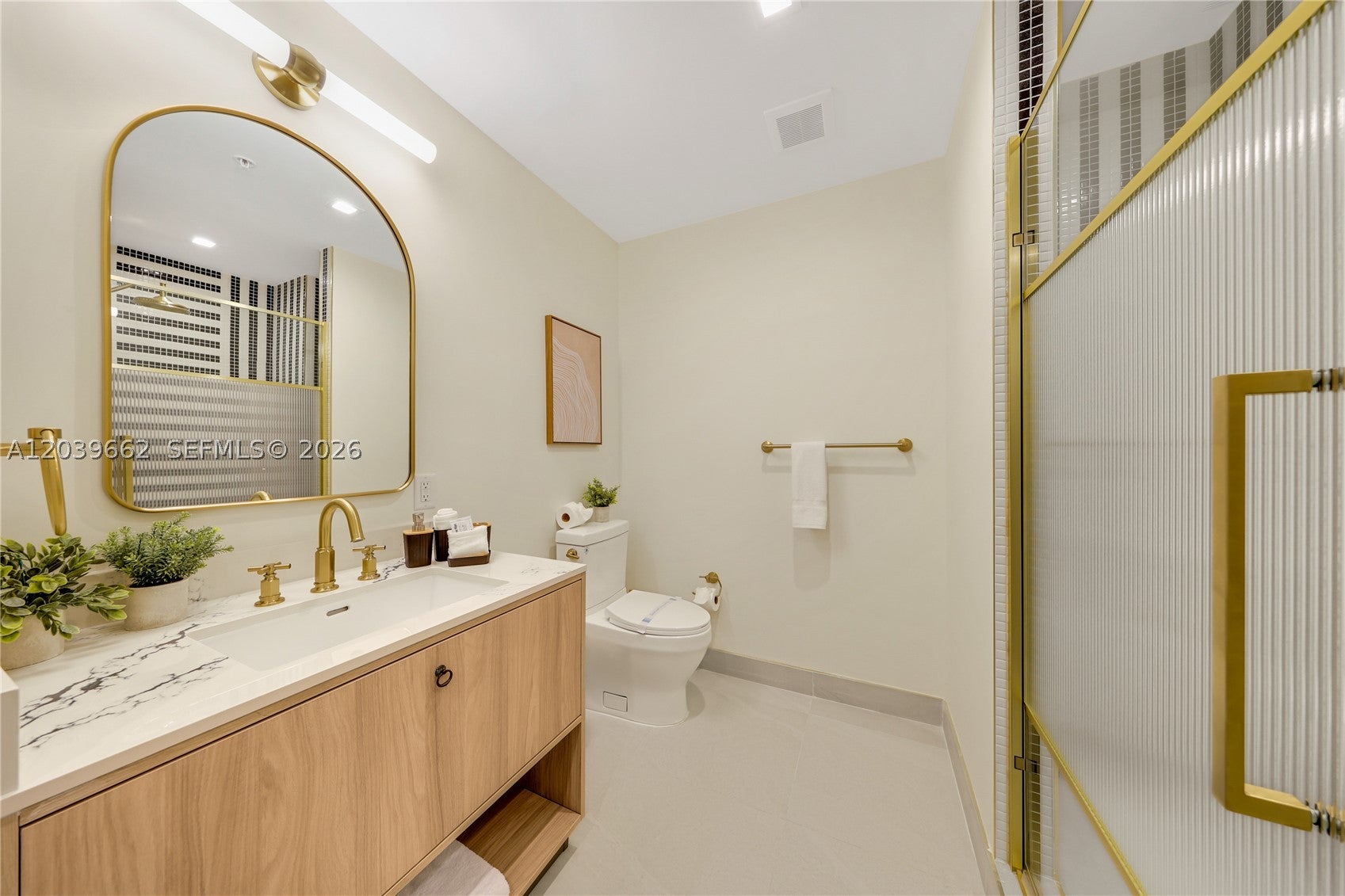 View photos, virtual tours, details... 2700 NW 2nd Avenue 244