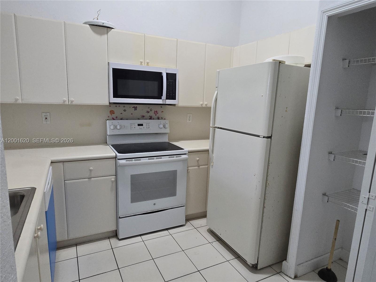 SHOMA CONDO AT KEYSCOVE C - Residential Lease