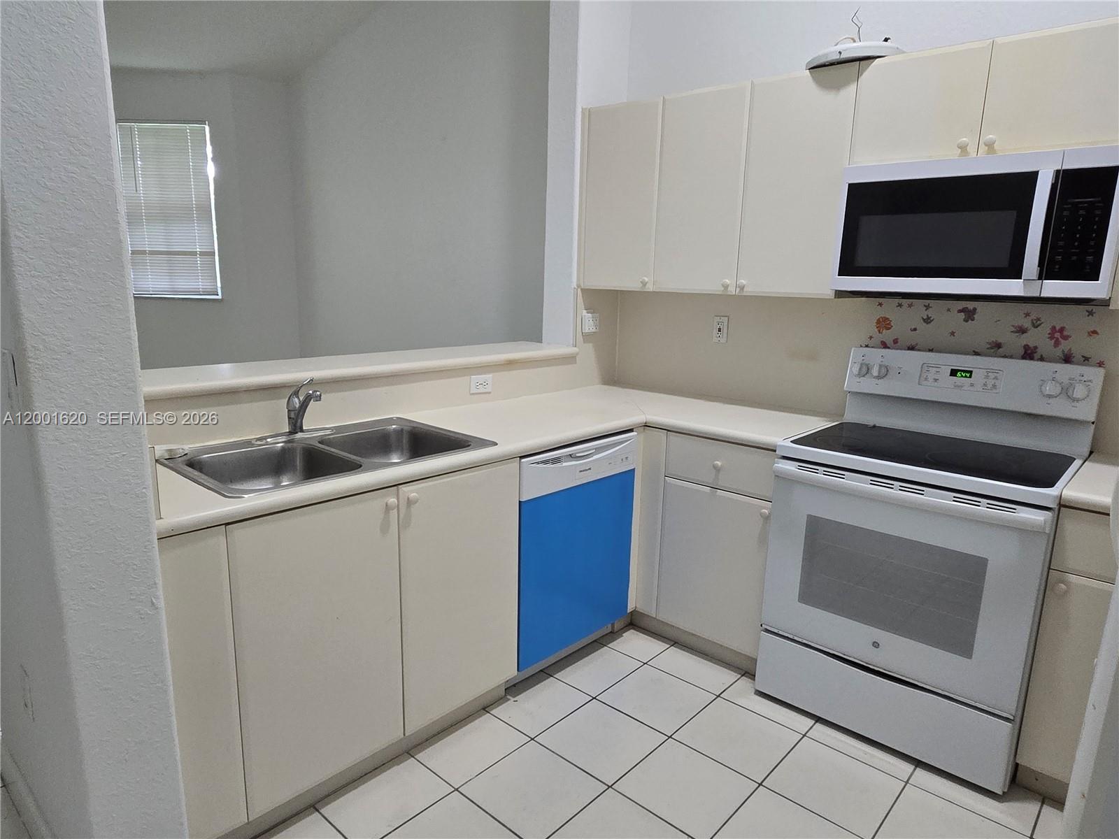 SHOMA CONDO AT KEYSCOVE C - Residential Lease