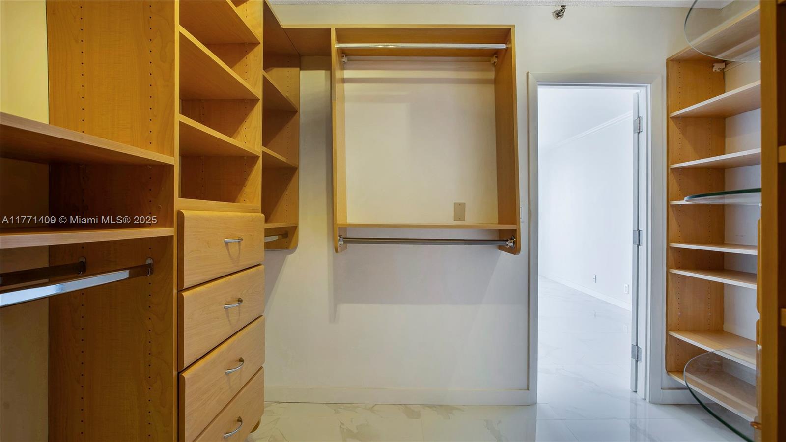 TURNBERRY ISLE CONDO - Residential