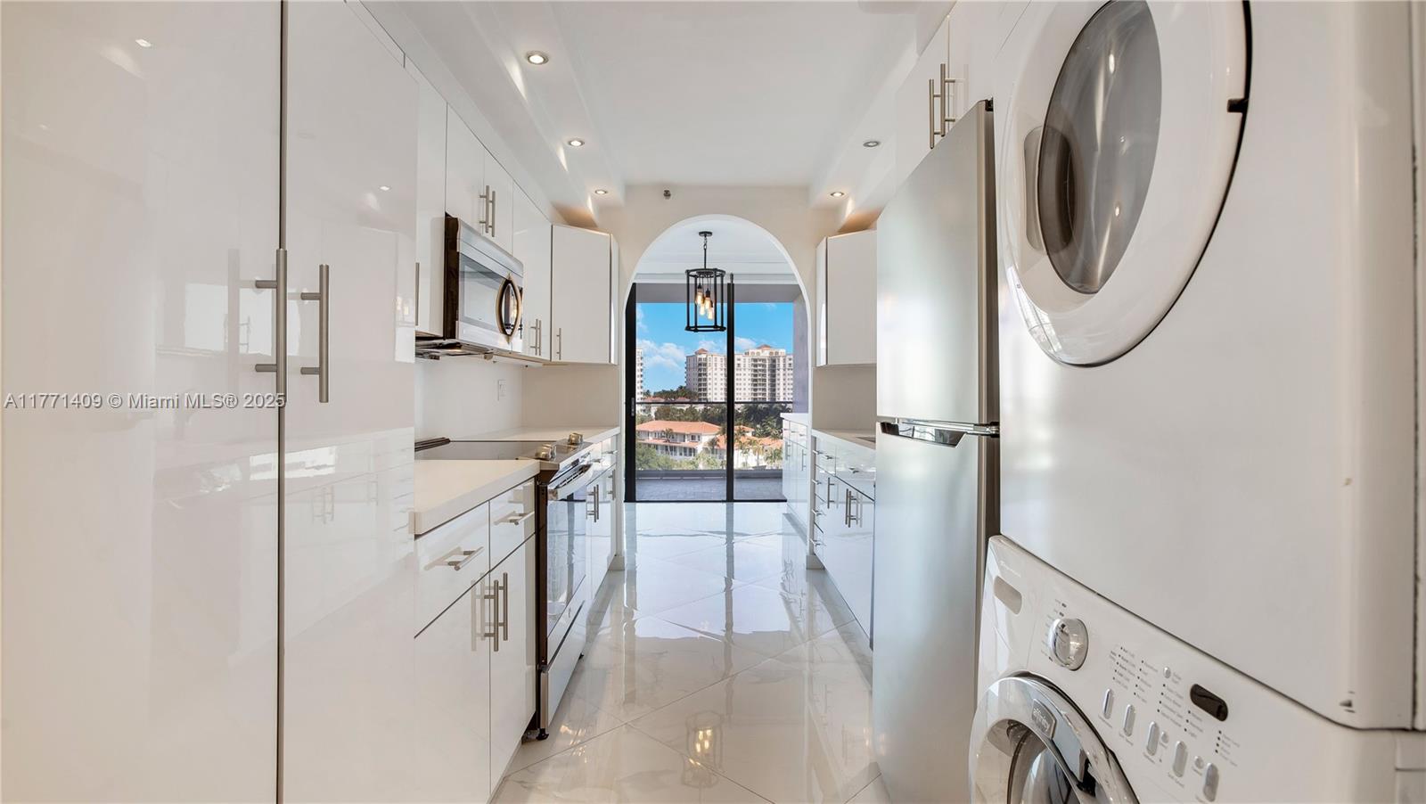 TURNBERRY ISLE CONDO - Residential