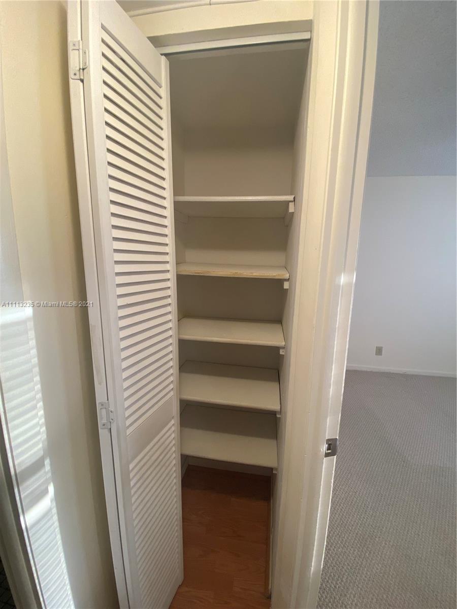 SUNRISE LAKES 120 CONDO - Residential