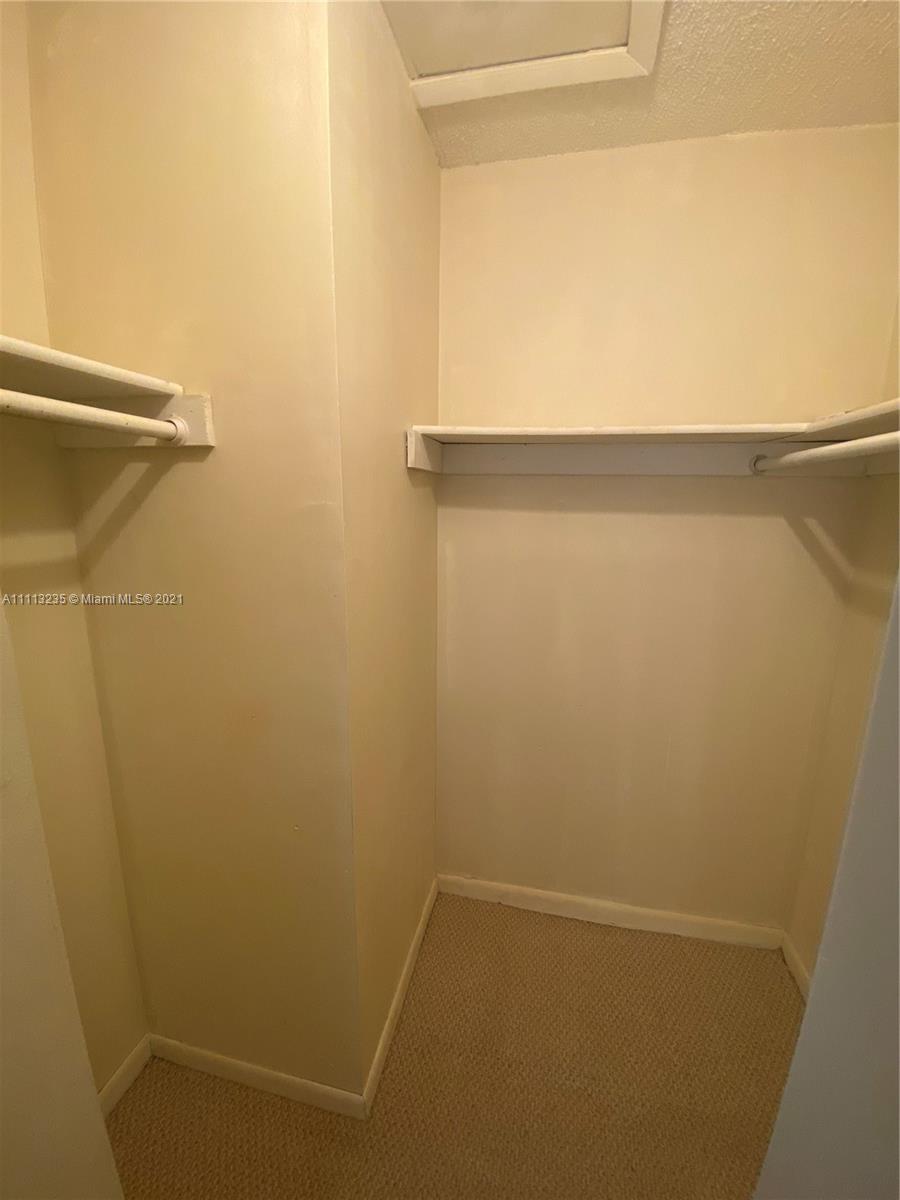 SUNRISE LAKES 120 CONDO - Residential