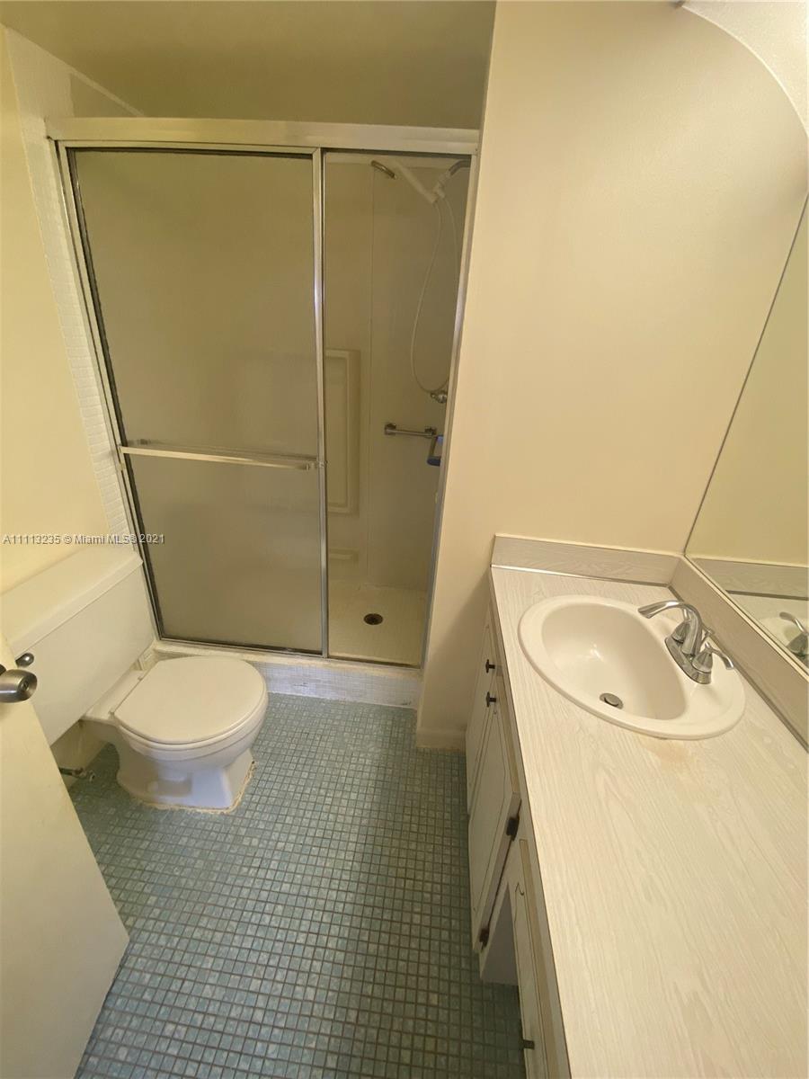 SUNRISE LAKES 120 CONDO - Residential