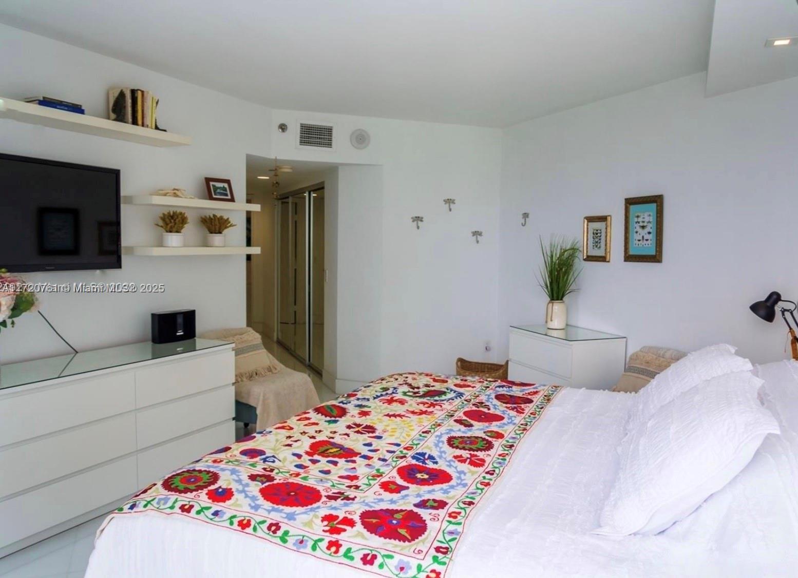 OCEANIA II CONDO - Residential Lease