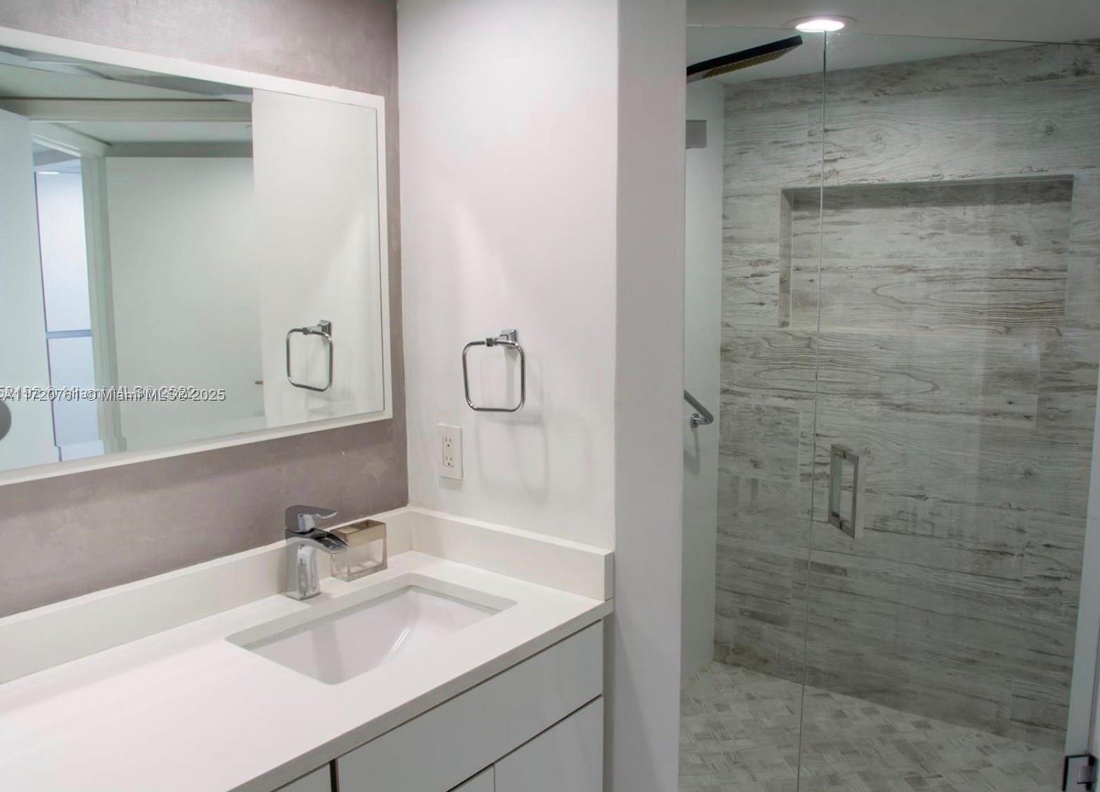 OCEANIA II CONDO - Residential Lease