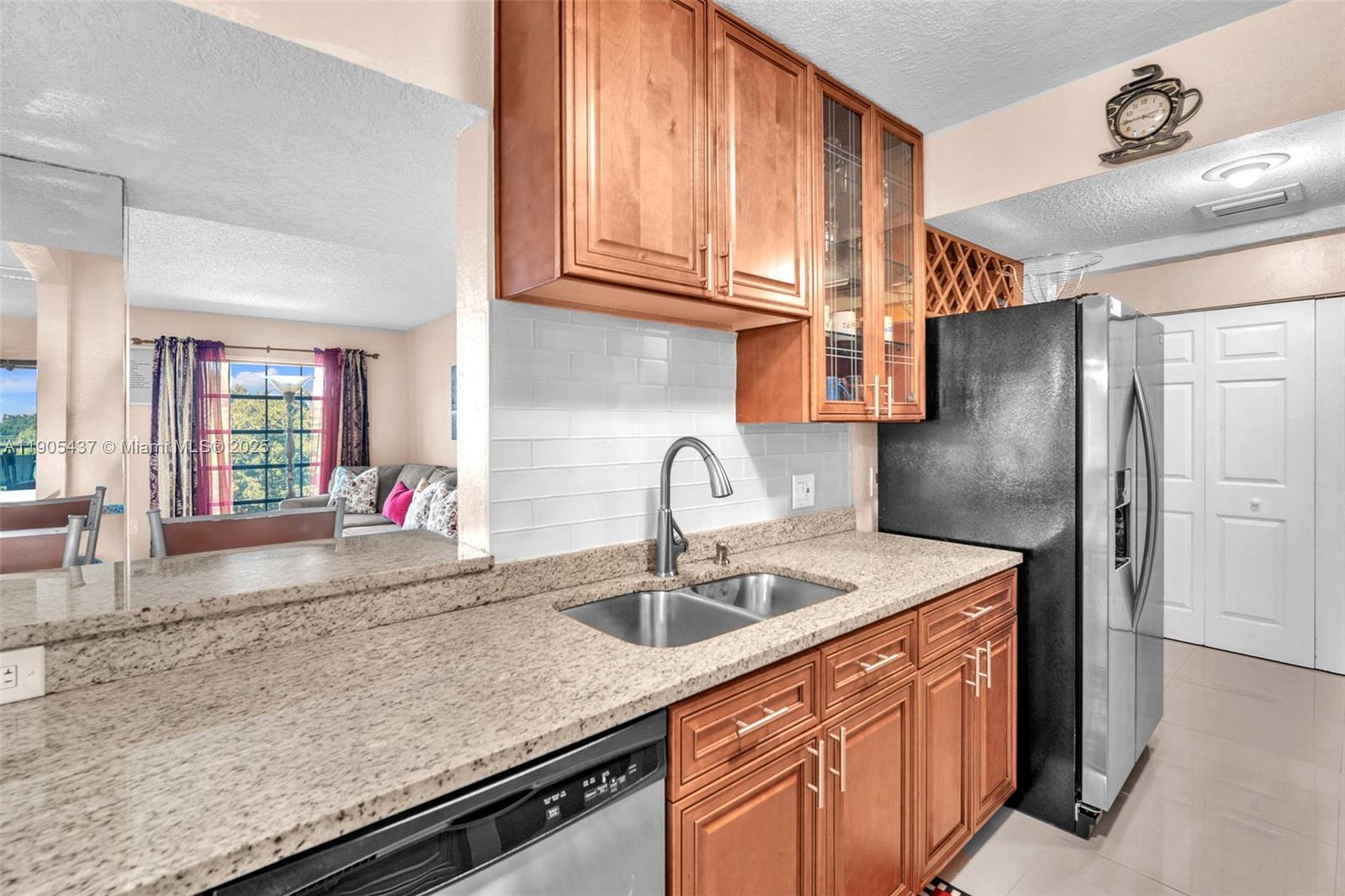 INVERWOOD CONDO - Residential