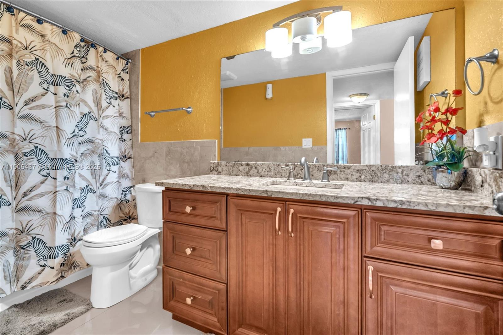 INVERWOOD CONDO - Residential