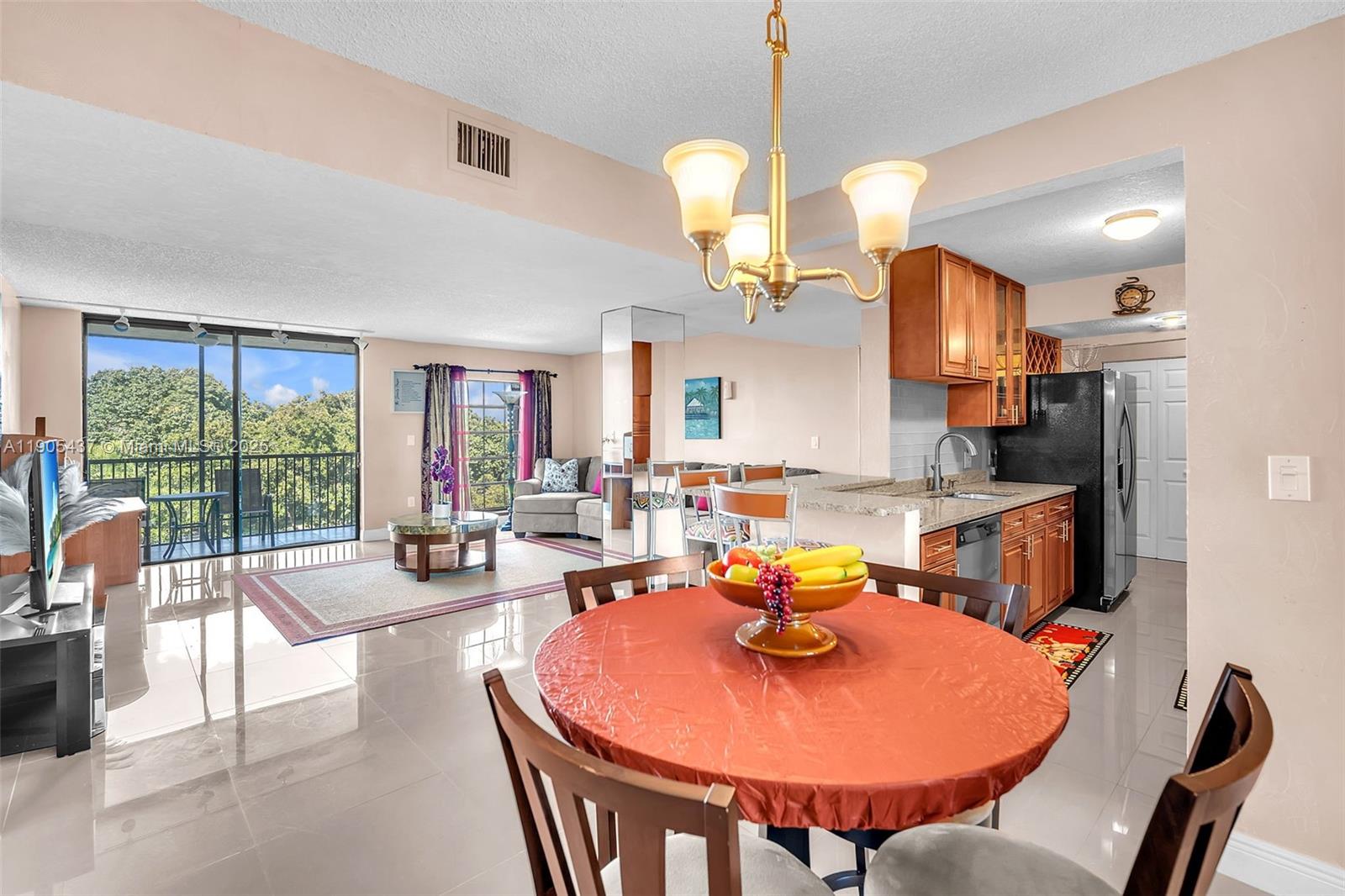 INVERWOOD CONDO - Residential