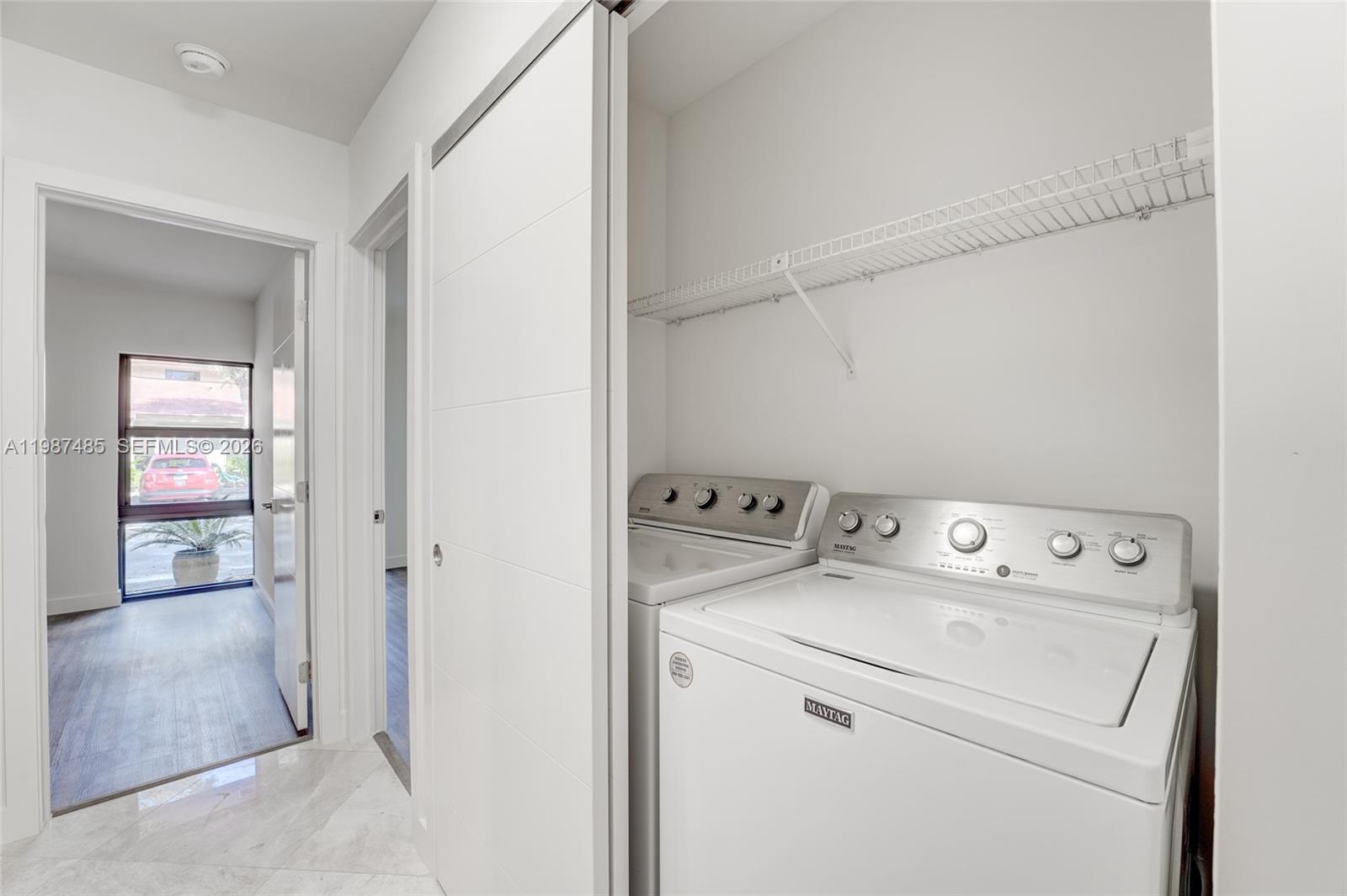 MIAMI LAKES - LAKE SANDRA - Residential Lease