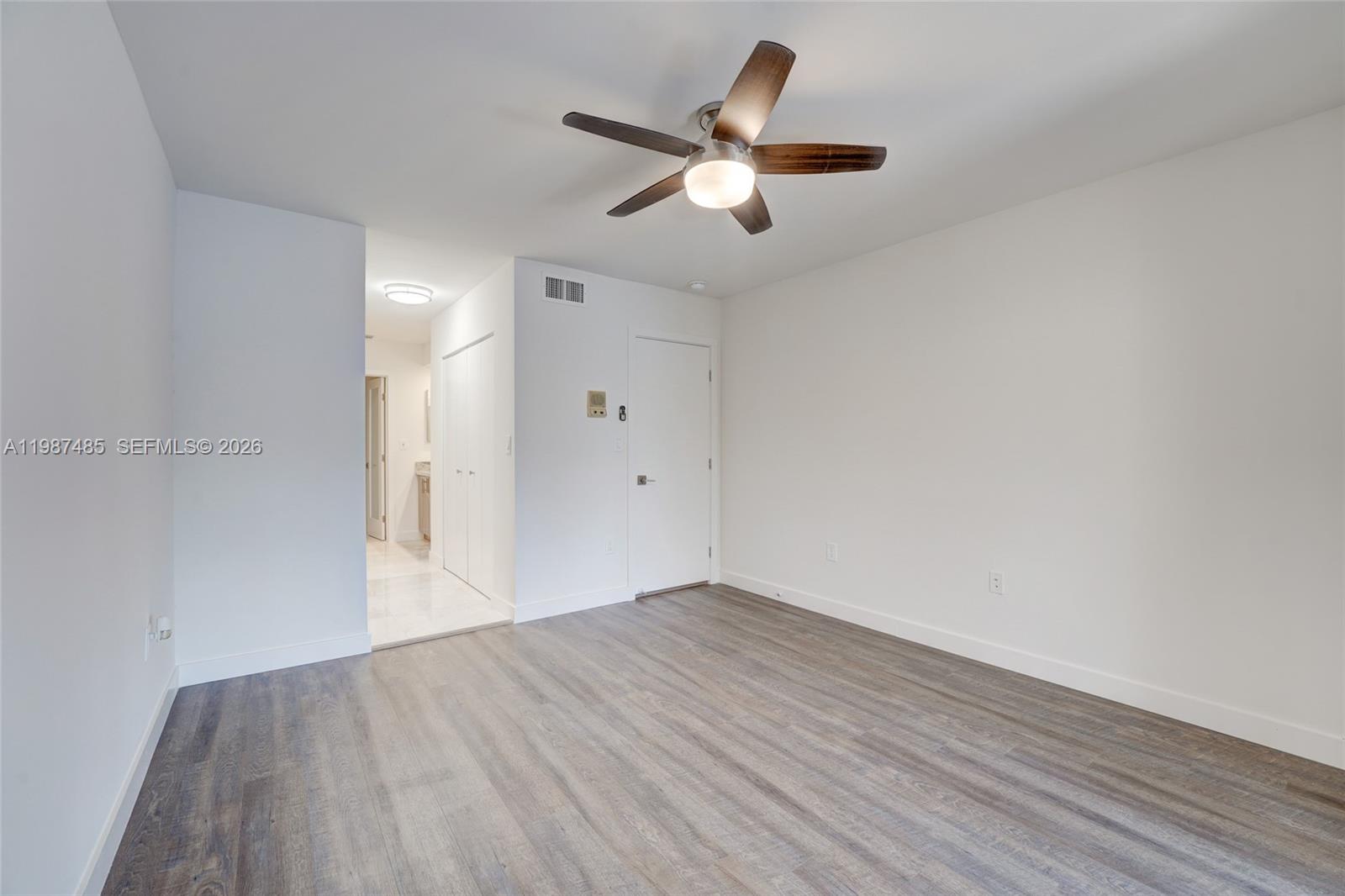 MIAMI LAKES - LAKE SANDRA - Residential Lease