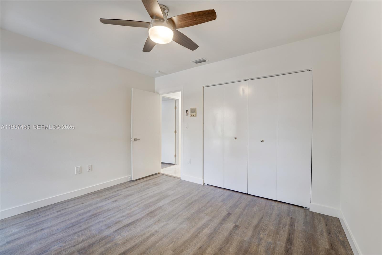 MIAMI LAKES - LAKE SANDRA - Residential Lease