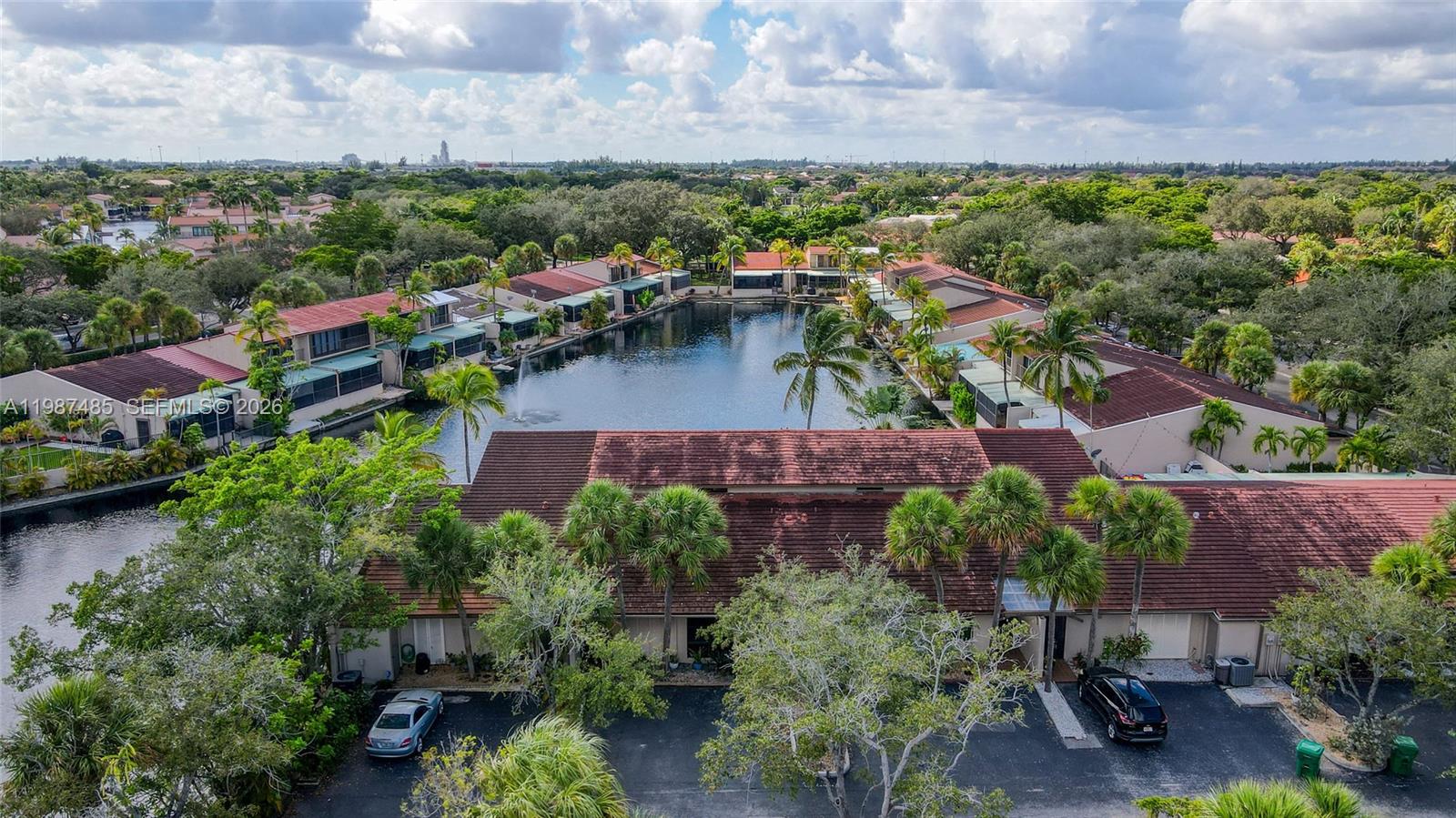 MIAMI LAKES - LAKE SANDRA - Residential Lease
