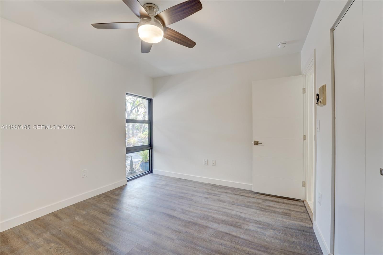 MIAMI LAKES - LAKE SANDRA - Residential Lease