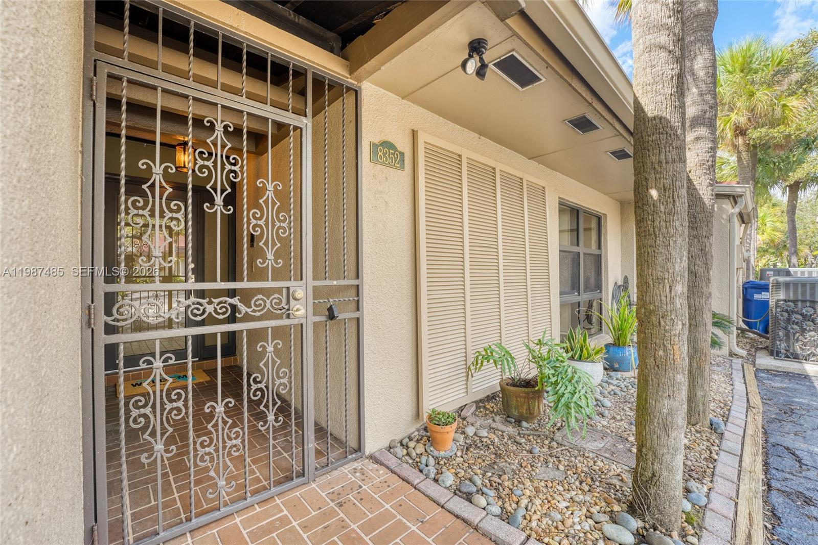 MIAMI LAKES - LAKE SANDRA - Residential Lease