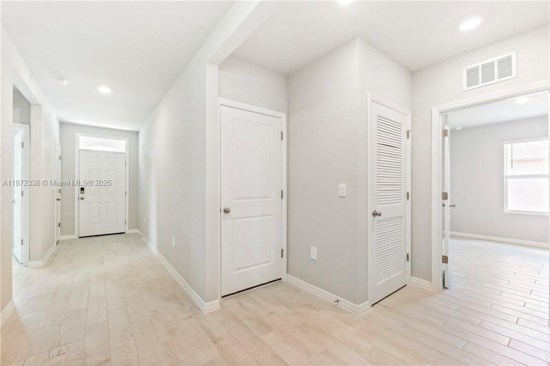 PORT LABELLE - Residential Lease