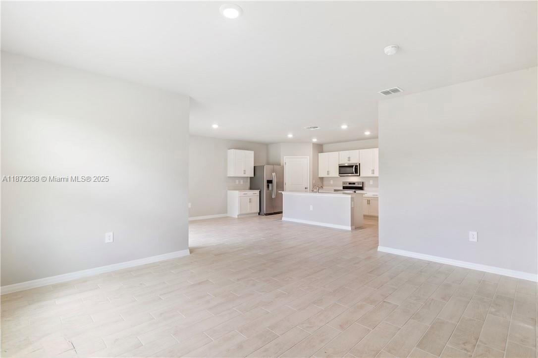 PORT LABELLE - Residential Lease