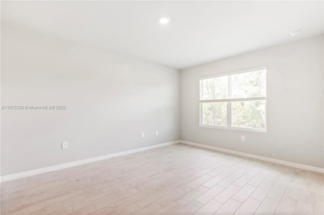 PORT LABELLE - Residential Lease