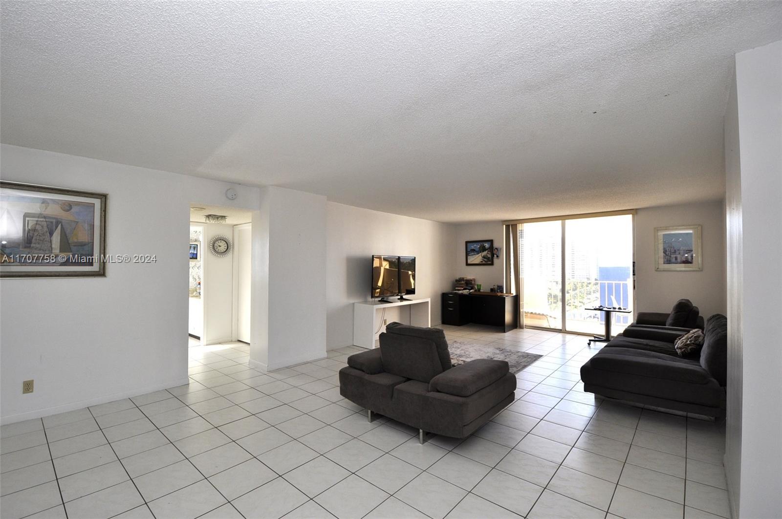 PRINCE GEORGE ARMS CONDO - Residential