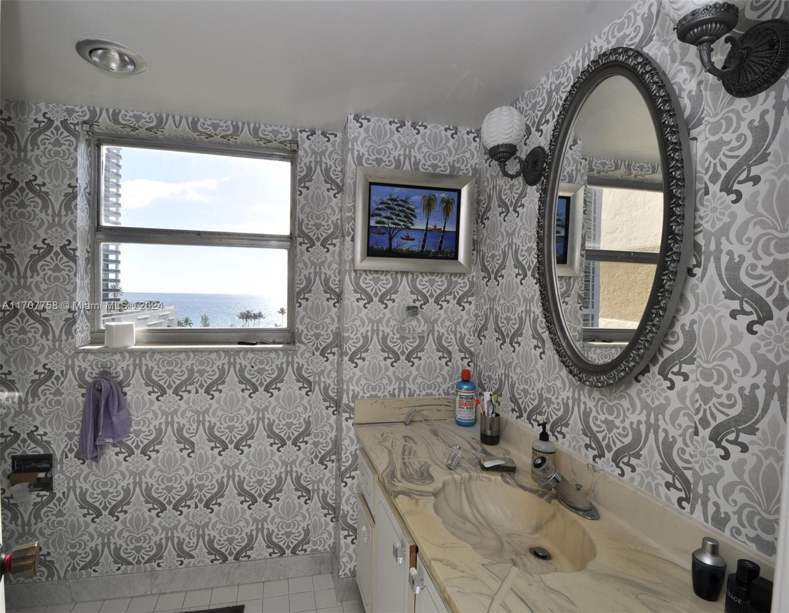 PRINCE GEORGE ARMS CONDO - Residential