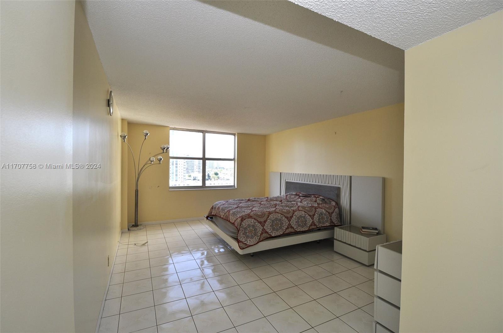 PRINCE GEORGE ARMS CONDO - Residential