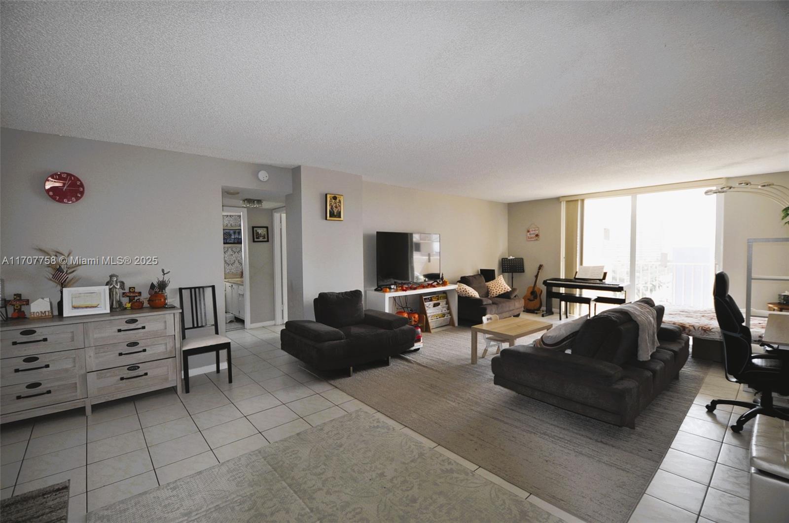 PRINCE GEORGE ARMS CONDO - Residential