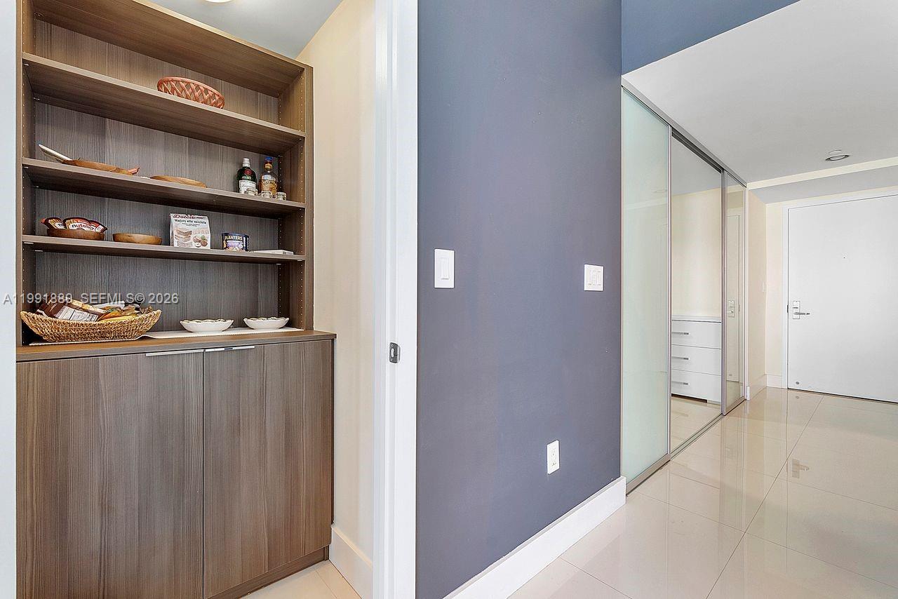 ICONBRICKELL CONDO NO 1 - Residential