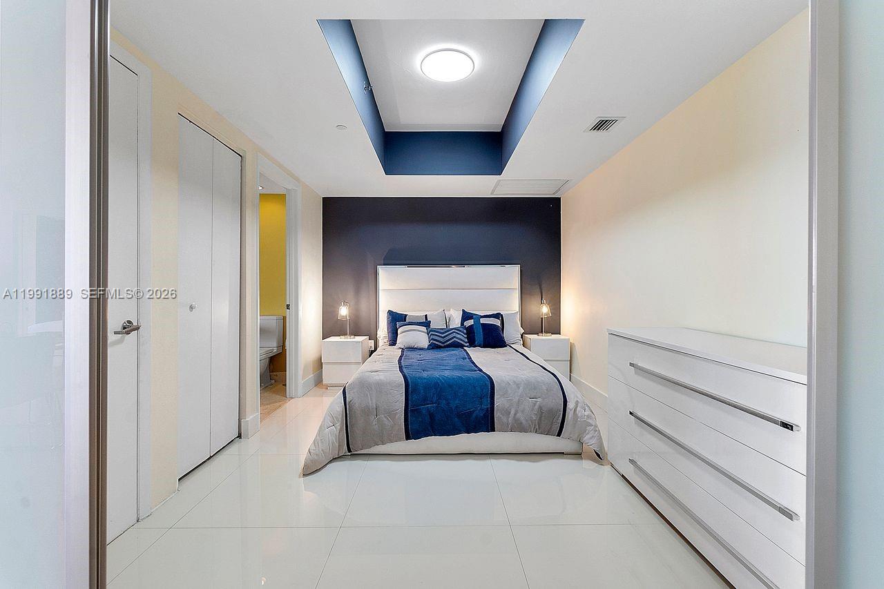 ICONBRICKELL CONDO NO 1 - Residential