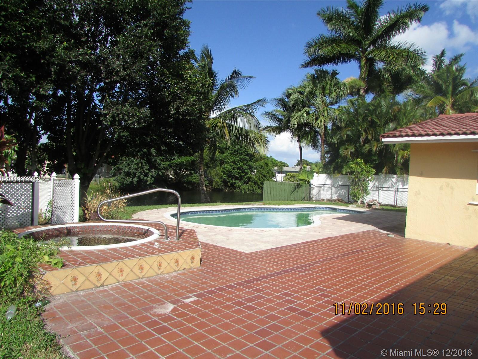 Westchester 72-43 B - Residential