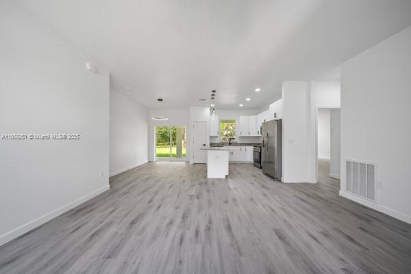 SUN N LAKE EST OF SEBRING - Residential