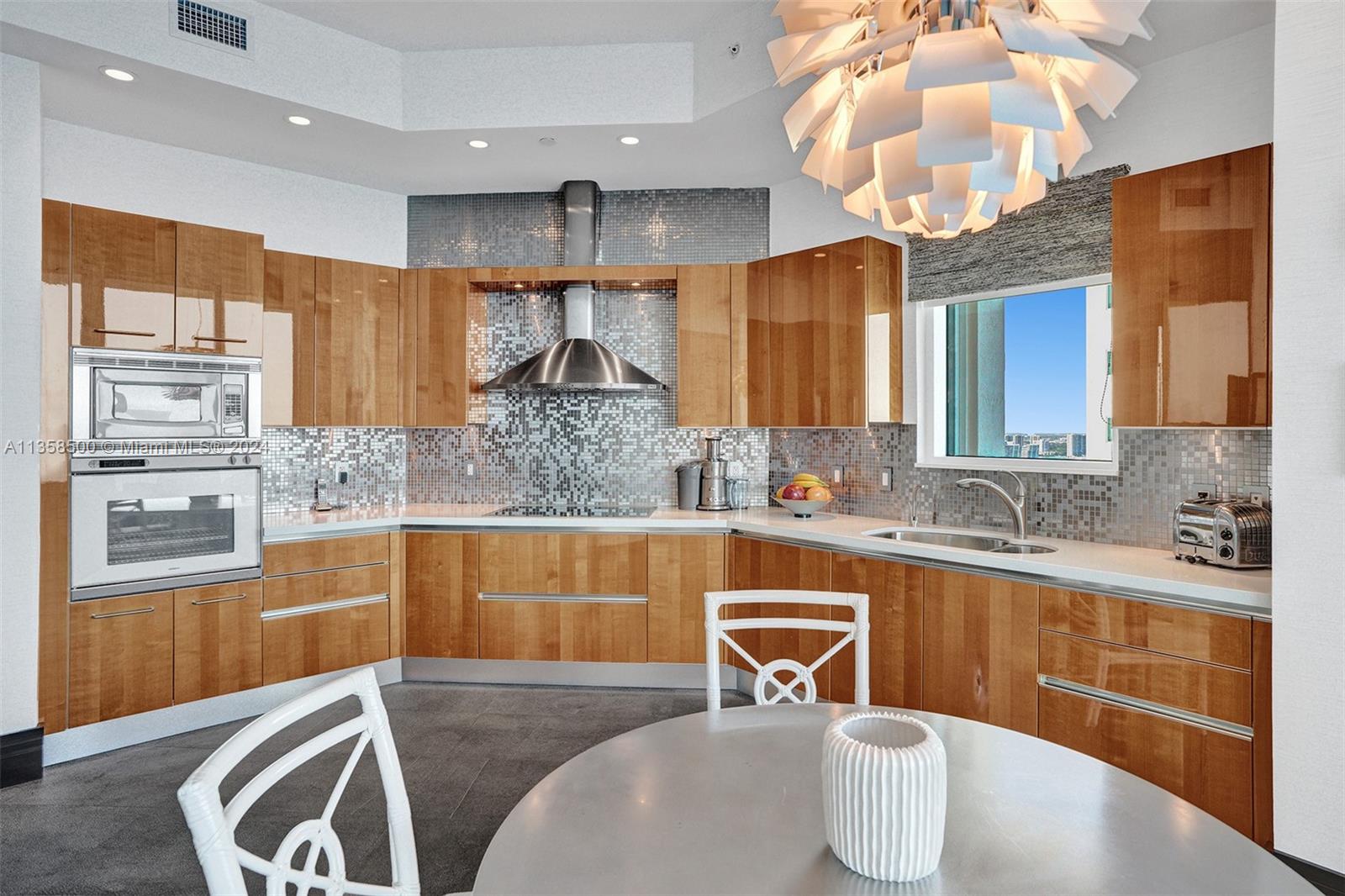 TURNBERRY OCEAN COLONY - Residential Lease