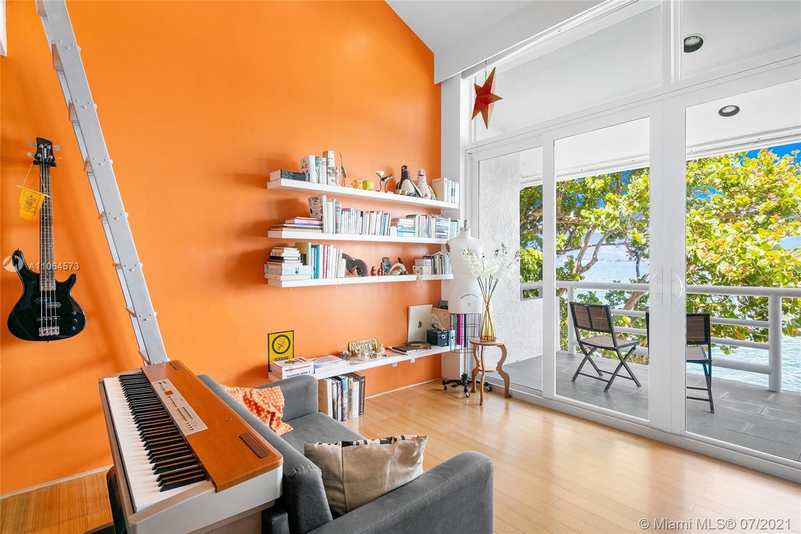 NORTH BAY ISLAND - Residential