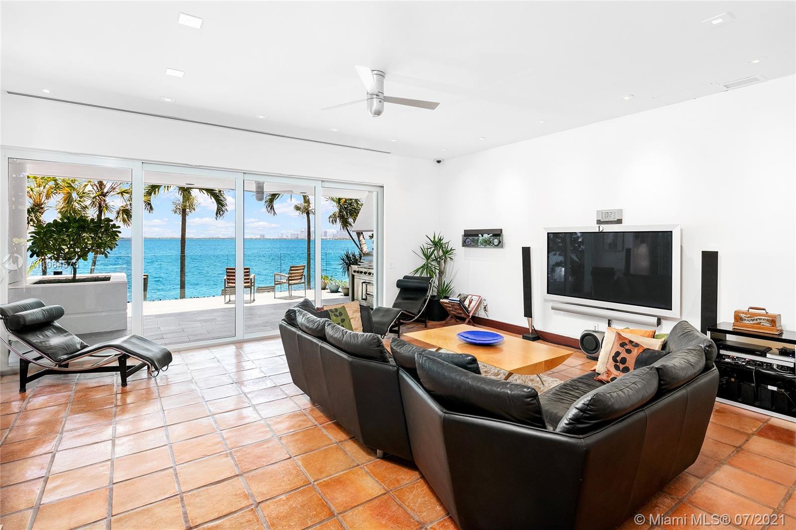 NORTH BAY ISLAND - Residential