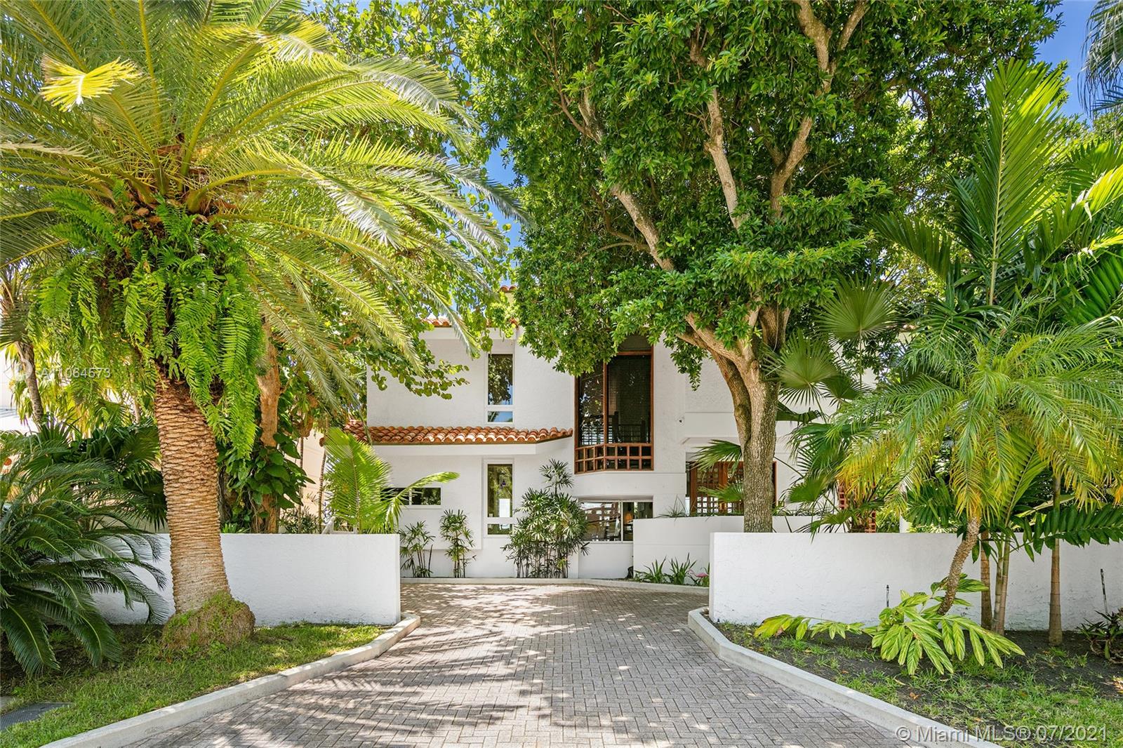 NORTH BAY ISLAND - Residential