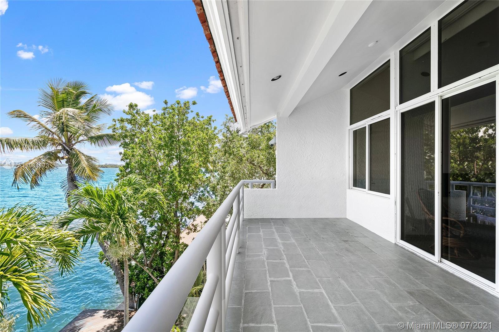 NORTH BAY ISLAND - Residential