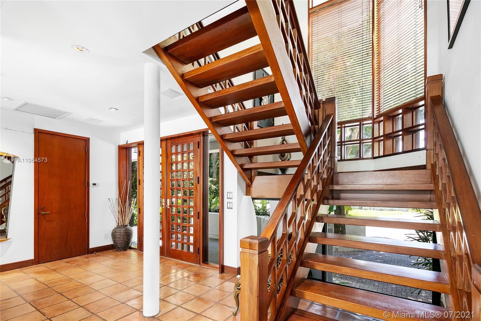 NORTH BAY ISLAND - Residential