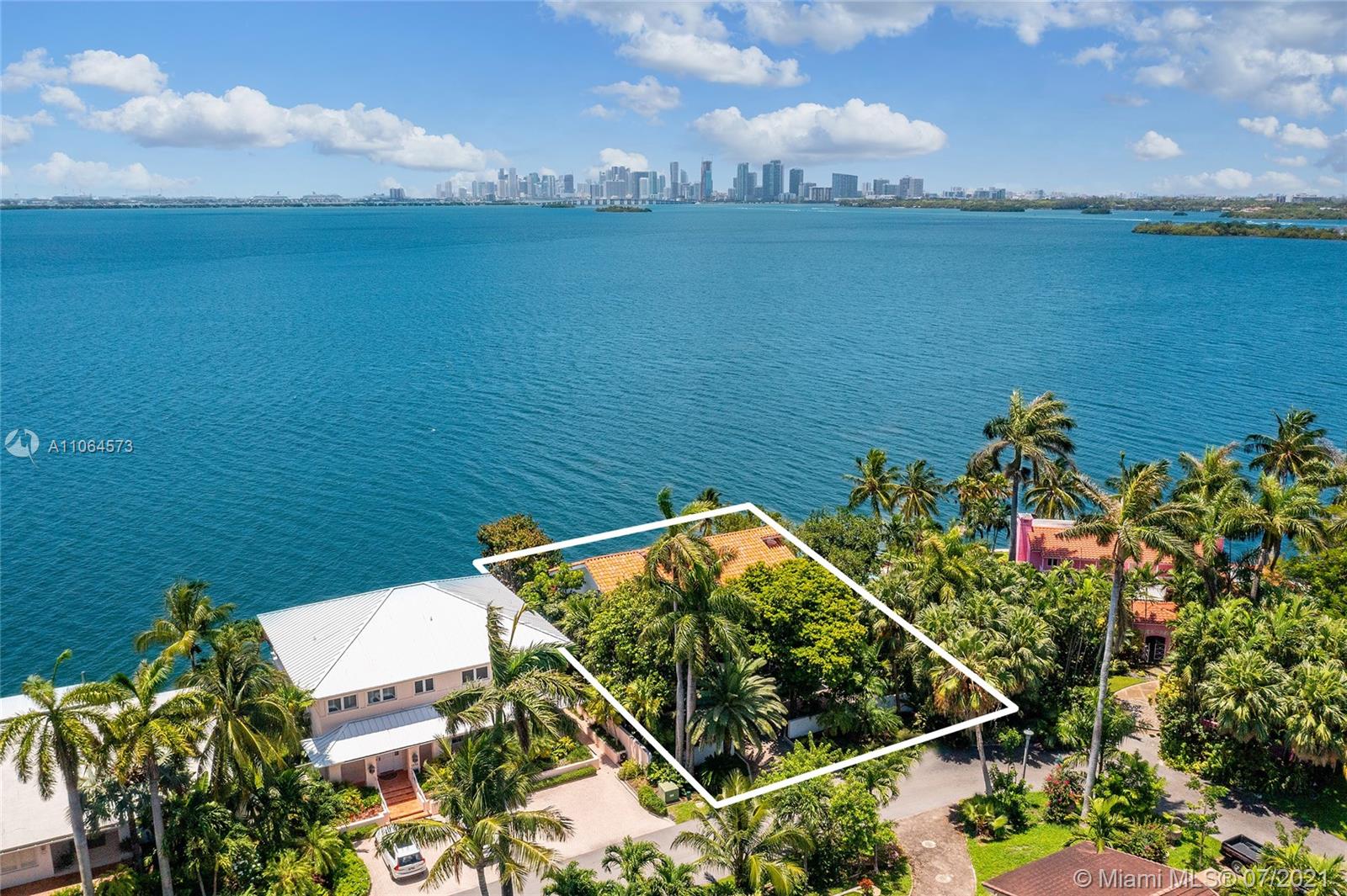 NORTH BAY ISLAND - Residential