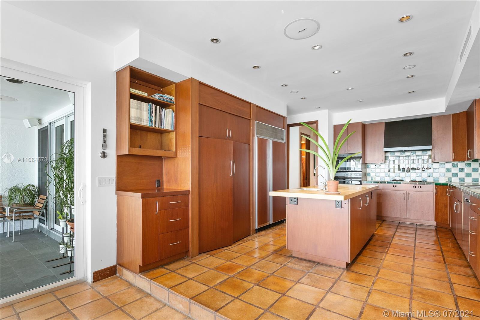 NORTH BAY ISLAND - Residential