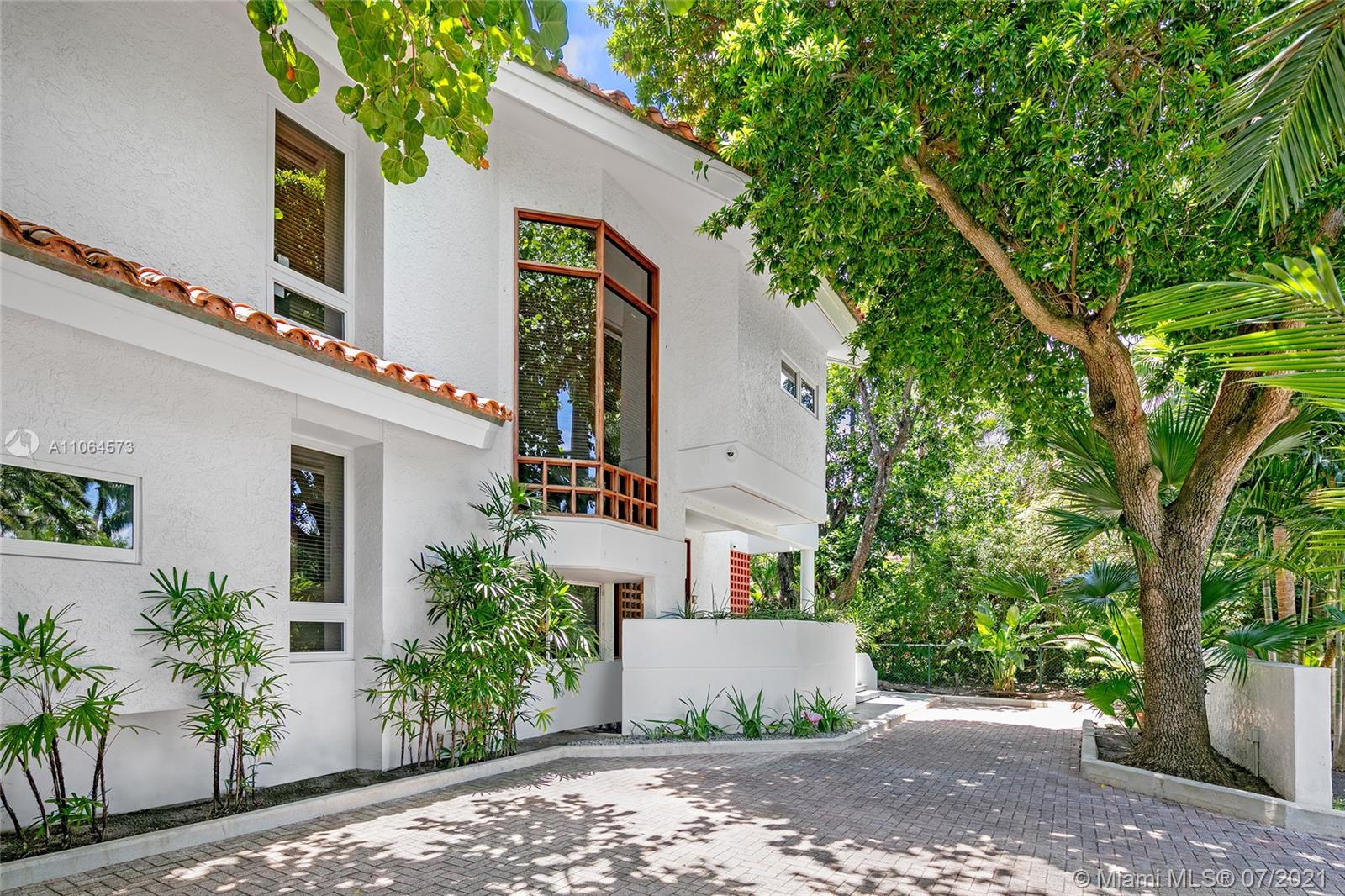 NORTH BAY ISLAND - Residential