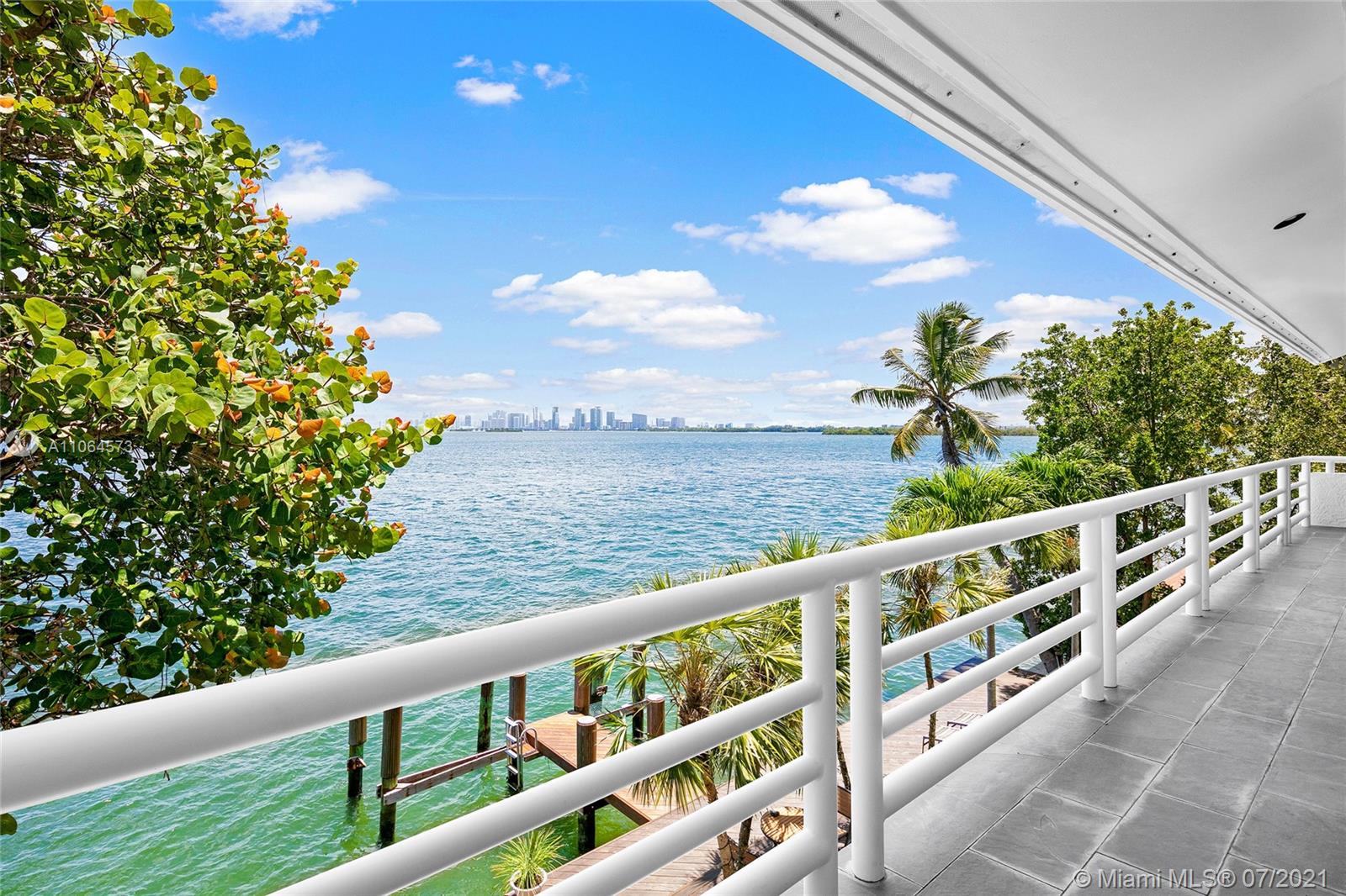 NORTH BAY ISLAND - Residential