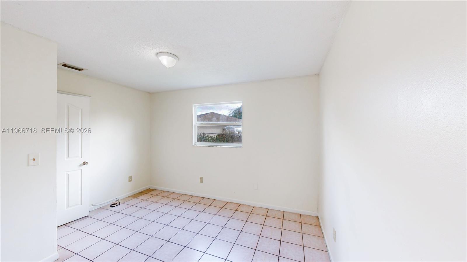 AVOCADO VILLAS - Residential